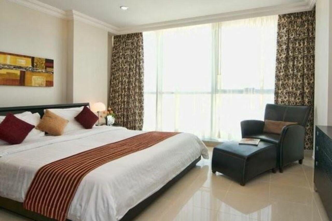 Retaj Residence Al Corniche ドーハ エクステリア 写真