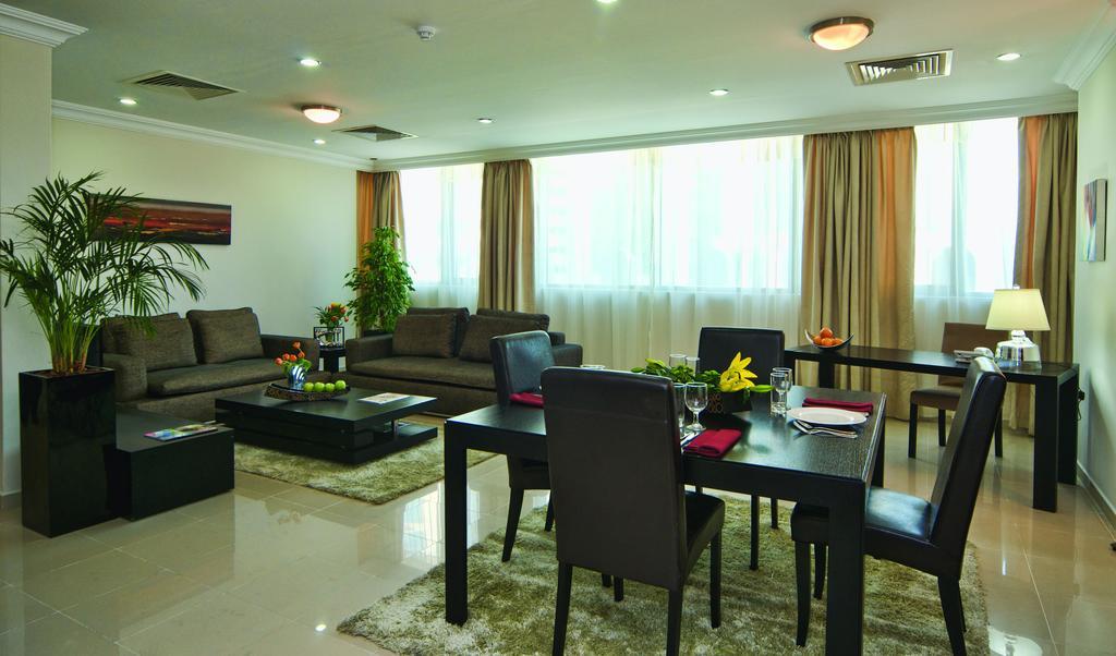 Retaj Residence Al Corniche ドーハ エクステリア 写真