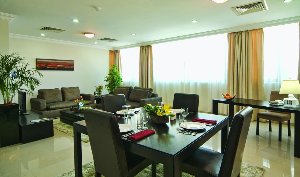 Retaj Residence Al Corniche ドーハ エクステリア 写真